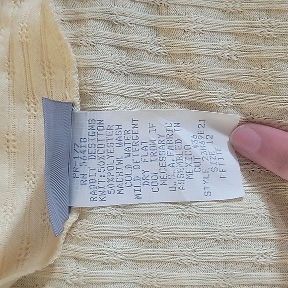 Pastel Gold Yellow Rabbit Rabbit Rabbit Sweater Blouse with Shoulder Pads Small - Picture 4 of 4